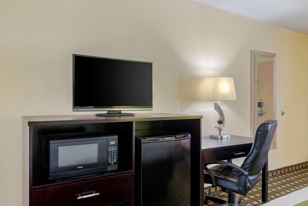 Quality Inn Acworth Bagian luar foto